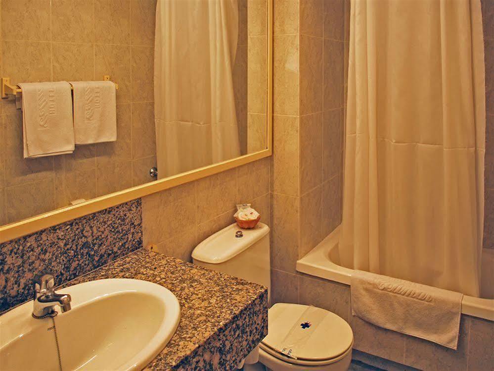 Hotel Celimar Sitges Bagian luar foto