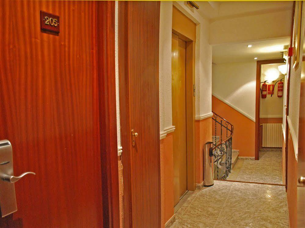 Hotel Celimar Sitges Bagian luar foto