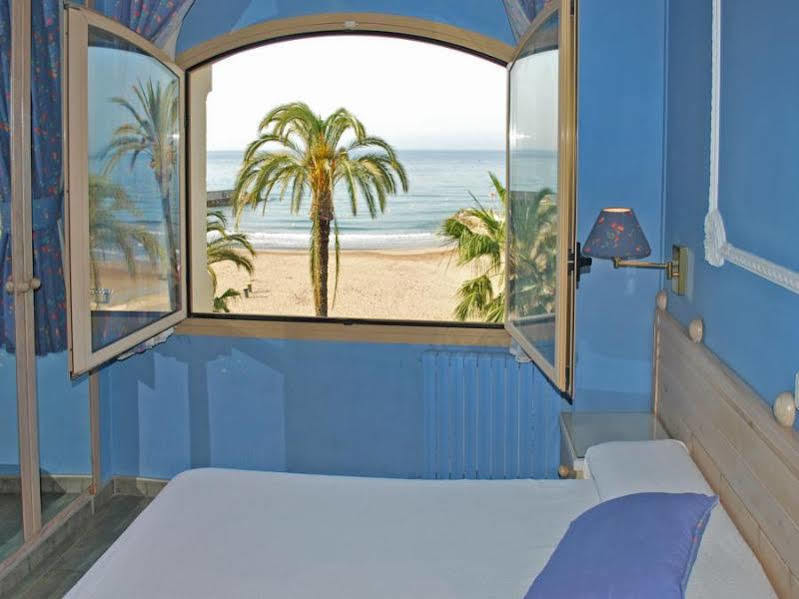 Hotel Celimar Sitges Bagian luar foto