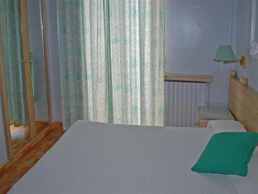 Hotel Celimar Sitges Bagian luar foto
